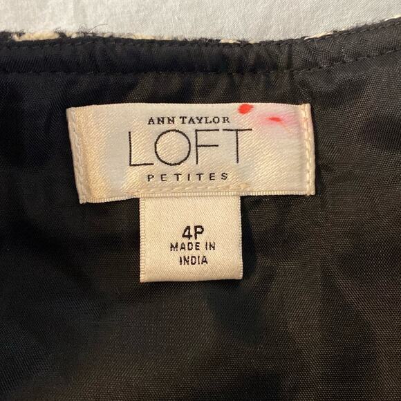 LOFT Wool Blend Herringbone Knee Length Skirt Size 4P - Picture 3 of 7